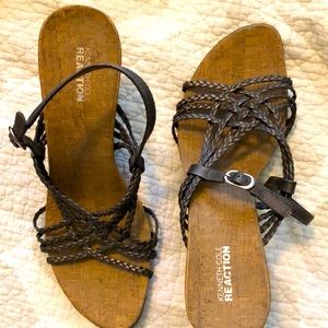 Kenneth Cole reaction NWT pewter sandal size 10